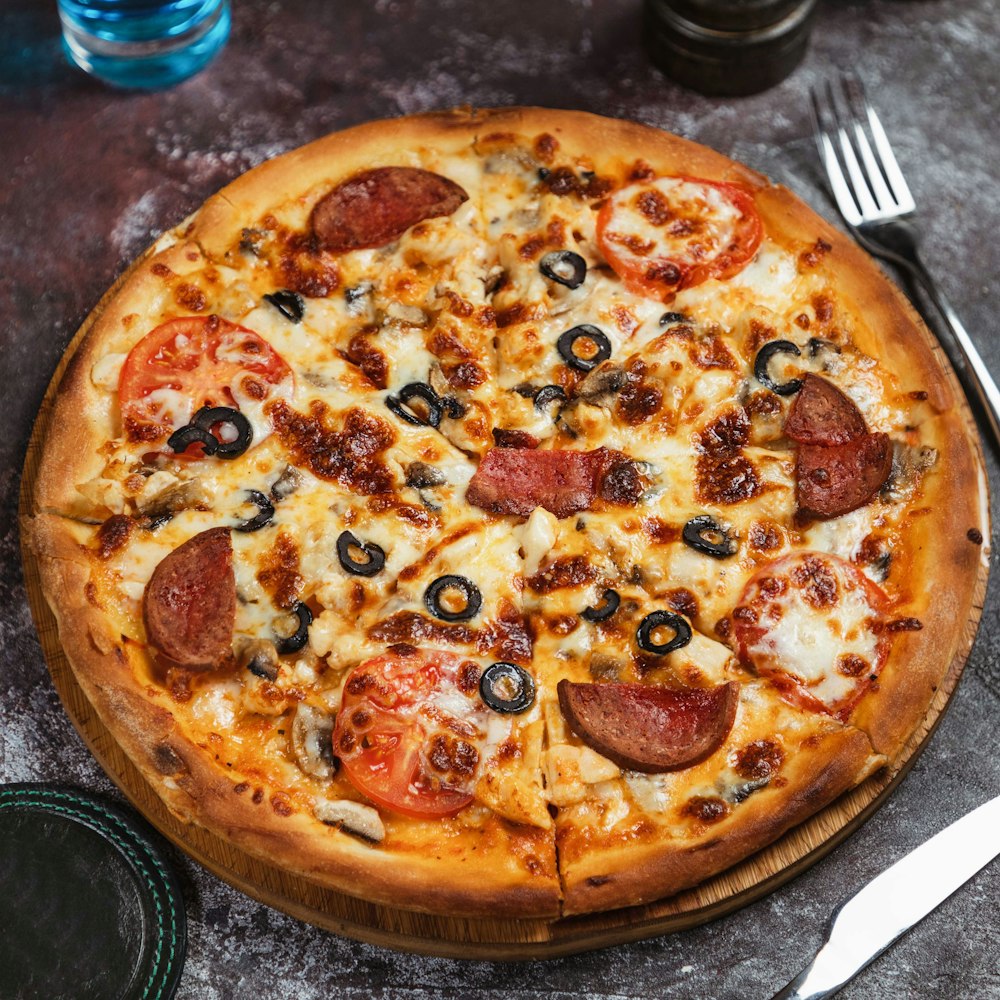 Sweet Chilli Sausage – Gourmet Pizzas at Jealous Pizza N Donair, Armstrong BC